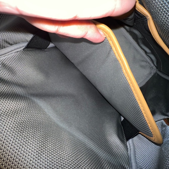 Backpack - Picture 7 of 7